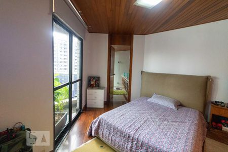 Apartamento à venda com 323m², 3 quartos e 4 vagas Apartamento à venda com 323m², 3 quartos e 4 vagasSuíte 1