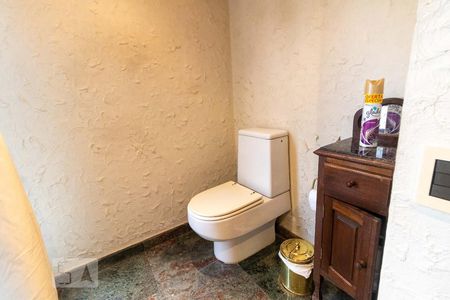 Apartamento à venda com 323m², 3 quartos e 4 vagas Apartamento à venda com 323m², 3 quartos e 4 vagasLavabo