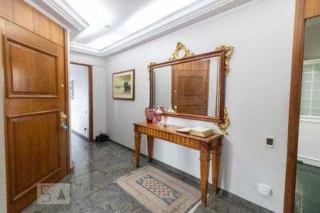 Apartamento à venda com 323m², 3 quartos e 4 vagas Apartamento à venda com 323m², 3 quartos e 4 vagasCorredor