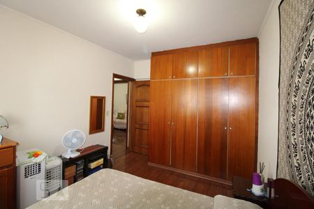 Quarto 1 de apartamento para alugar com 2 quartos, 74m² em Cambuí, Campinas