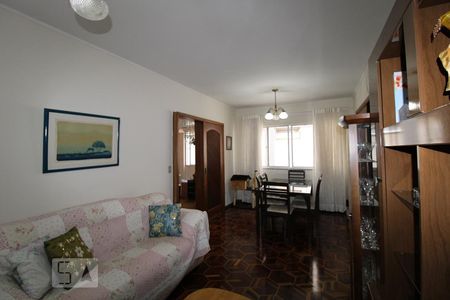 Sala de apartamento para alugar com 2 quartos, 74m² em Cambuí, Campinas