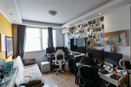 Sala de apartamento à venda com 2 quartos, 52m² em Jardim Carvalho, Porto Alegre