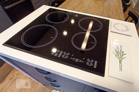 Detalhe cozinha - Cooktop de apartamento à venda com 1 quarto, 47m² em Alphaville Empresarial, Barueri