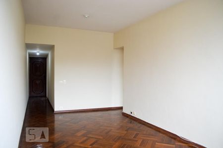 Sala de estar de apartamento à venda com 3 quartos, 110m² em Jardim Guanabara, Rio de Janeiro