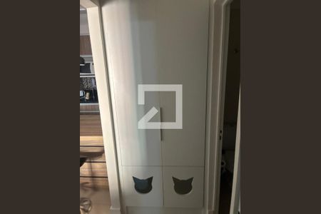 armário do corredor de apartamento para alugar com 1 quarto, 49m² em Centro, Campinas