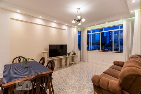 Sala de apartamento para alugar com 2 quartos, 74m² em Aclimação, São Paulo