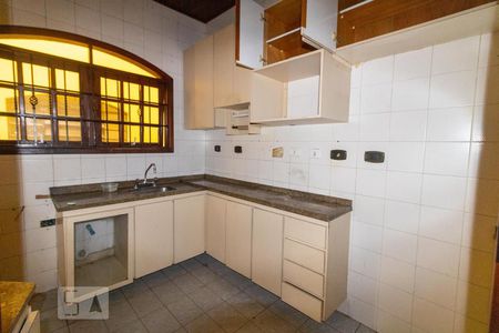 Casa à venda com 3 quartos, 192m² em Vila Homero Thon, Santo André