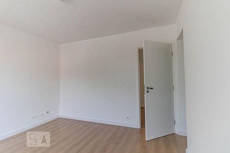 Quarto 1 Suíte de casa de condomínio para alugar com 3 quartos, 200m² em Santa Felicidade, Curitiba