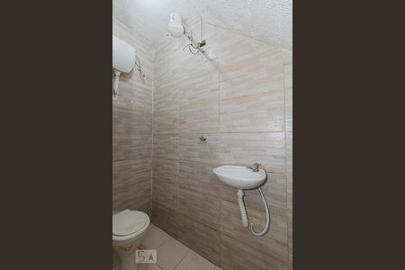 Banheiro de apartamento para alugar com 1 quarto, 48m² em Vila Guilherme, São Paulo