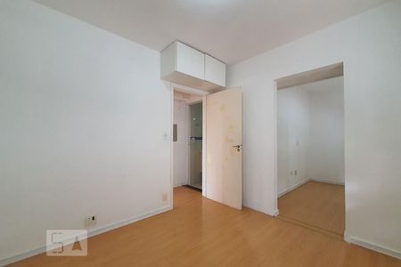 Suíte de apartamento para alugar com 2 quartos, 101m² em Jardim da Glória, São Paulo