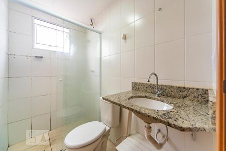 Banheiro  de apartamento para alugar com 2 quartos, 50m² em Utinga, Santo André