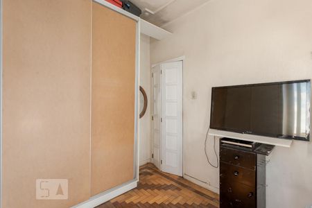 Quarto 1 de apartamento à venda com 2 quartos, 50m² em São João, Porto Alegre