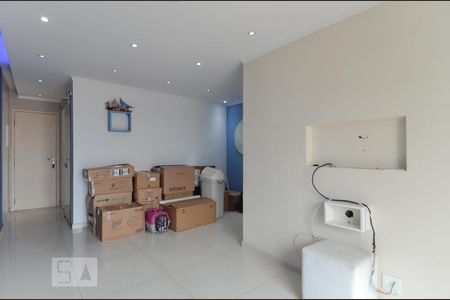 Sala de apartamento para alugar com 3 quartos, 64m² em Ponte Grande, Guarulhos