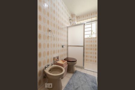 Banheiro de apartamento à venda com 3 quartos, 95m² em Jardim Carvalho, Porto Alegre