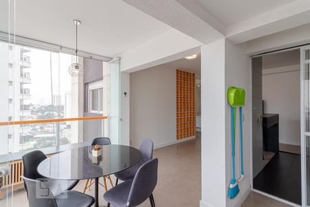 Varanda  de apartamento para alugar com 1 quarto, 52m² em Jardim Vila Mariana, São Paulo