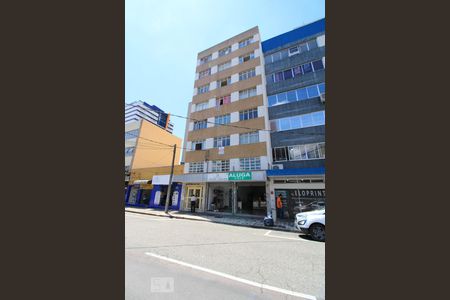 Fachada de apartamento para alugar com 1 quarto, 17m² em Centro, Curitiba