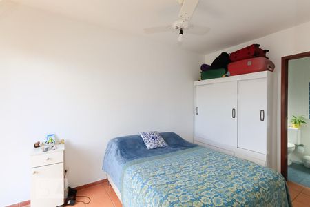 Quarto de apartamento à venda com 1 quarto, 53m² em Azenha, Porto Alegre