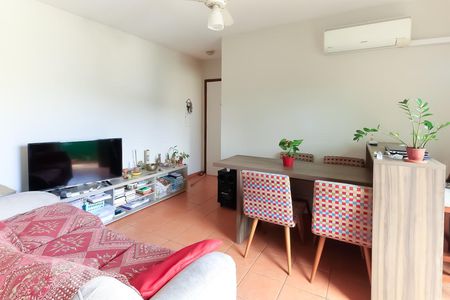 Sala de apartamento à venda com 1 quarto, 53m² em Azenha, Porto Alegre