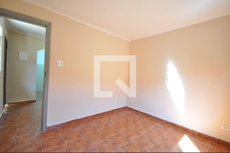 Quarto de casa para alugar com 1 quarto, 40m² em Vila Santa Terezinha (zona Norte), São Paulo