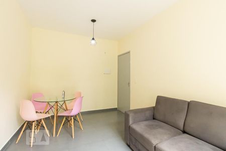 Sala de apartamento para alugar com 2 quartos, 47m² em Cidade Líder, São Paulo