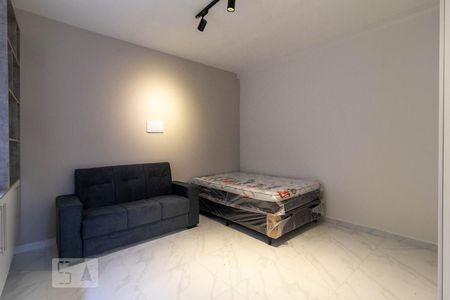 Quarto e Sala de casa para alugar com 1 quarto, 25m² em Chora Menino, São Paulo