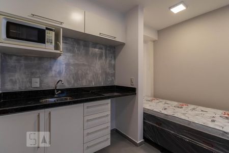 Sala e Cozinha de casa para alugar com 1 quarto, 25m² em Chora Menino, São Paulo