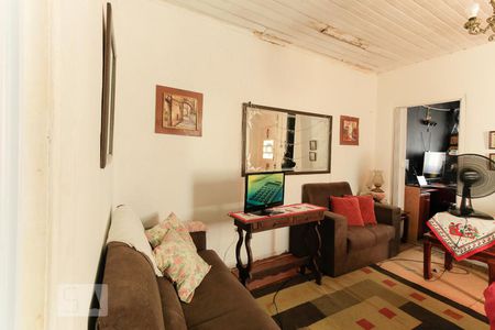 Sala de casa à venda com 2 quartos, 39m² em Medianeira, Porto Alegre