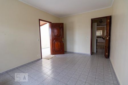 Casa à venda com 200m², 4 quartos e 3 vagasSala