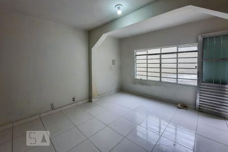 Casa para alugar com 1 quarto, 50m² em Centro, Diadema