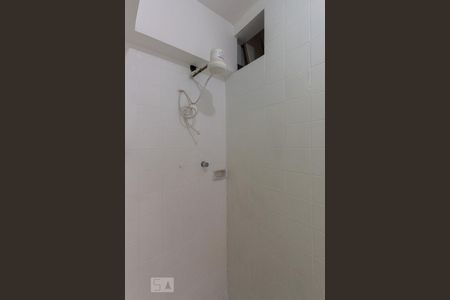 Banheiro de apartamento para alugar com 2 quartos, 50m² em Grajaú, Rio de Janeiro