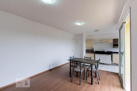 Sala de apartamento para alugar com 2 quartos, 60m² em Jardim Petrópolis, Cotia