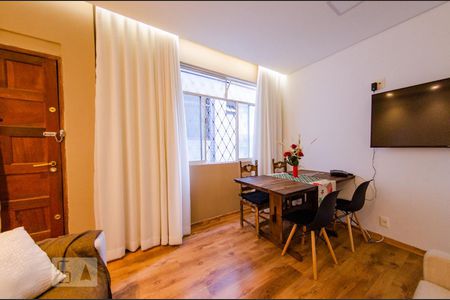 Sala de apartamento à venda com 3 quartos, 83m² em Nova Suíssa, Belo Horizonte