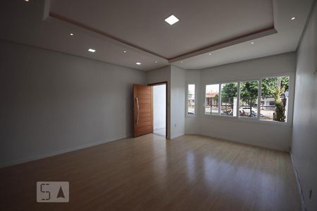 Sala de casa à venda com 3 quartos, 180m² em Mato Grande, Canoas