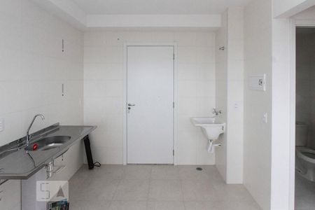 Cozinha de apartamento à venda com 2 quartos, 33m² em Jardim Planalto, São Paulo