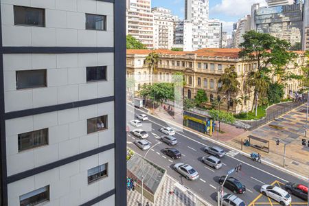Vista da Sala de apartamento para alugar com 1 quarto, 42m² em República, São Paulo