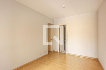 Suíte 1 de apartamento para alugar com 2 quartos, 70m² em Partenon, Porto Alegre
