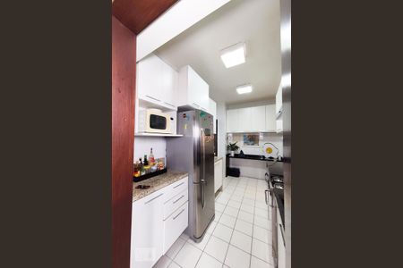 Apartamento à venda com 132m², 3 quartos e 3 vagas Apartamento à venda com 132m², 3 quartos e 3 vagasCozinha