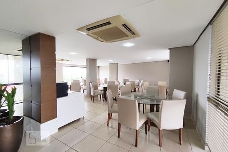 Apartamento à venda com 132m², 3 quartos e 3 vagas Apartamento à venda com 132m², 3 quartos e 3 vagasÁrea comum - Salão de festas