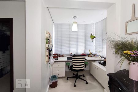 Apartamento à venda com 132m², 3 quartos e 3 vagas Apartamento à venda com 132m², 3 quartos e 3 vagasSuíte 2