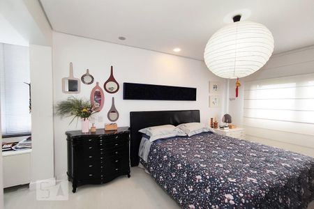 Apartamento à venda com 132m², 3 quartos e 3 vagas Apartamento à venda com 132m², 3 quartos e 3 vagasSuíte 2