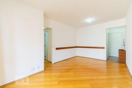 Sala de apartamento para alugar com 3 quartos, 74m² em Chácara Inglesa, São Paulo