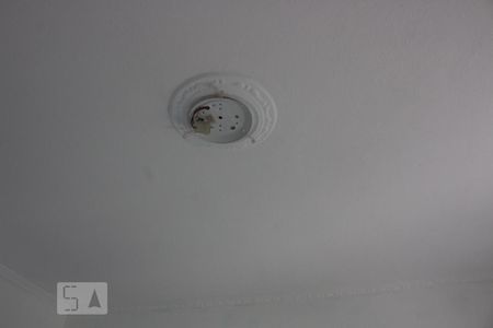 Detalhe sala de apartamento para alugar com 1 quarto, 57m² em Ocian, Praia Grande