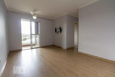 Sala de apartamento para alugar com 3 quartos, 76m² em Jaguaré, São Paulo