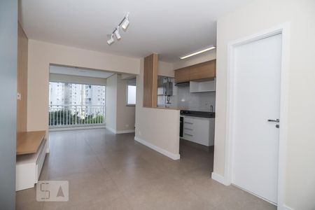 Sala de apartamento para alugar com 3 quartos, 80m² em Vila Anastácio, São Paulo