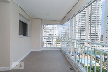 Varanda Integrada de apartamento para alugar com 3 quartos, 80m² em Vila Anastácio, São Paulo