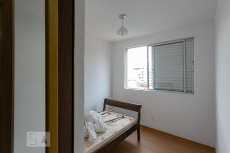 Quarto 1 de apartamento para alugar com 3 quartos, 130m² em Esplanada, Belo Horizonte