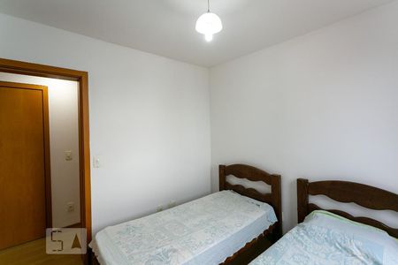 Quarto 2 de apartamento para alugar com 3 quartos, 130m² em Esplanada, Belo Horizonte