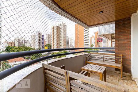Sacada de apartamento à venda com 4 quartos, 238m² em Cambuí, Campinas
