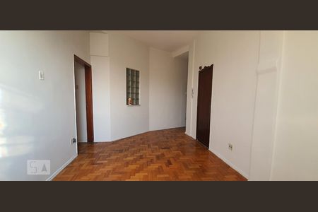 Apartamento para alugar com 3 quartos, 70m² em Centro, Belo Horizonte