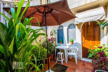 Casa à venda com 140m², 3 quartos e 1 vaga Casa à venda com 140m², 3 quartos e 1 vagaQuintal/Jardim